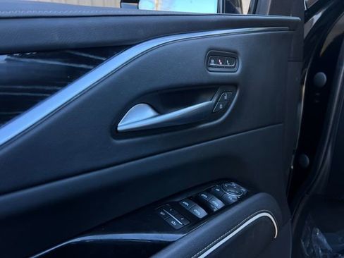 Used 2021 Cadillac Escalade ESV Sport w/ Driver Assist Tech Package image 12