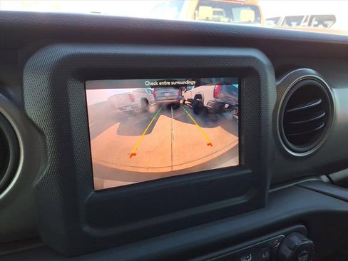 Used 2022 Jeep Wrangler Unlimited Sport image 26