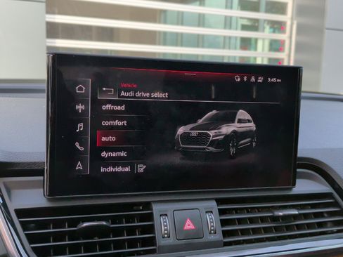 Certified 2021 Audi Q5 e Premium Plus w/ Premium Plus Package image 21