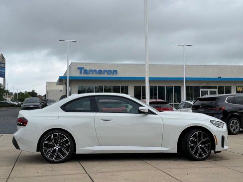 Used 2024 BMW 230i Coupe w/ Convenience Package RWD image 8
