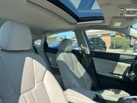 Used 2020 Honda Insight Touring image 16