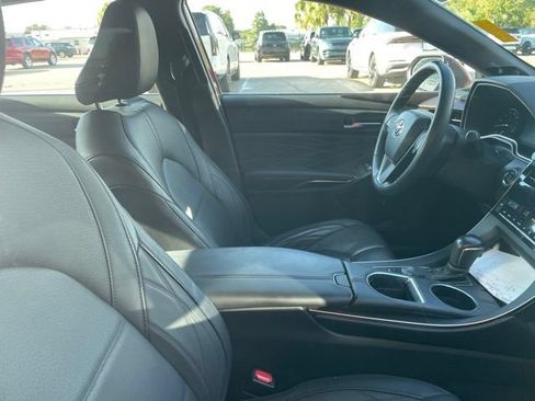 Used 2021 Toyota Avalon Limited w/ Advanced Safety Package FWD image 8