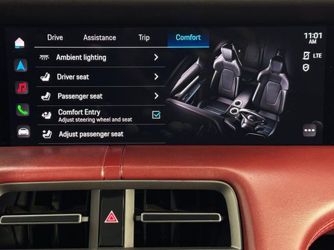 Used 2020 Porsche Taycan Turbo image 34