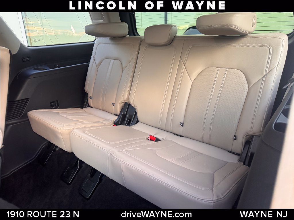 Used 2023 Ford Expedition Limited AWD/4WD image 22