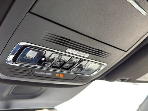 Used 2025 Lincoln Aviator Black Label image 25