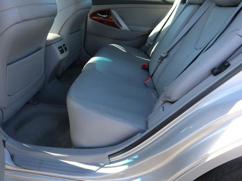 Used 2009 Toyota Camry XLE FWD image 16