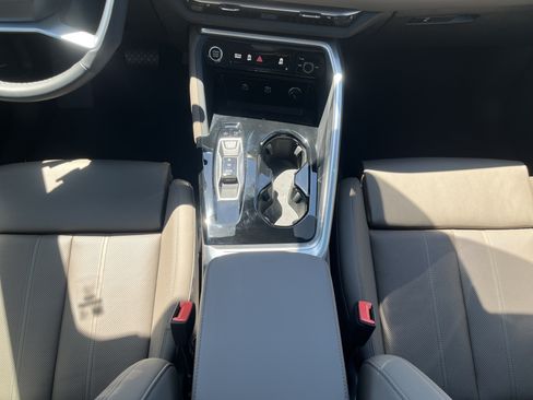 Certified 2025 Audi Q5 Premium w/ Premium Plus AWD/4WD image 32