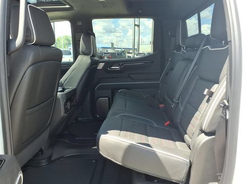 New 2026 GMC Sierra 1500 AT4X AWD/4WD image 15