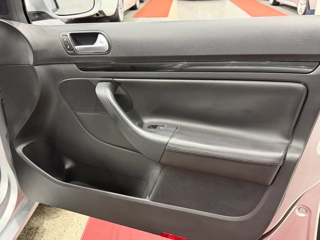 Used 2013 Volkswagen Jetta TDI FWD image 33
