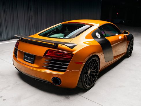 Used 2014 Audi R8 V8 w/ Ceramic Brake Package image 36