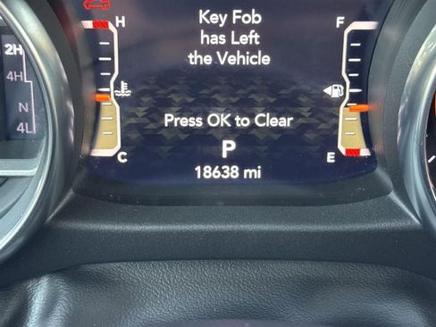 Used 2023 Jeep Gladiator Mojave w/ Cold Weather Group image 17