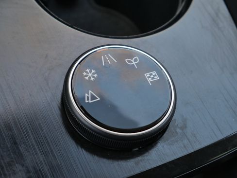 Used 2023 Nissan Rogue SV image 20