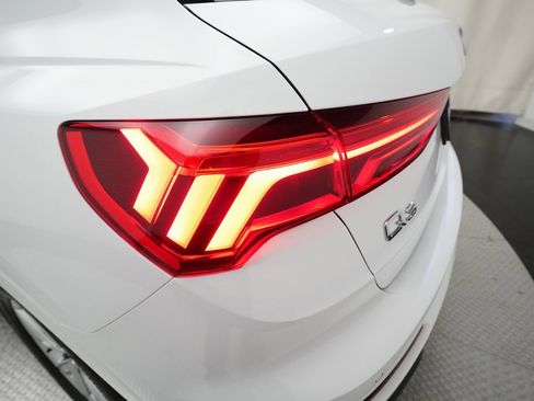 Used 2025 Audi Q3 2.0T Premium w/ Convenience Package image 12