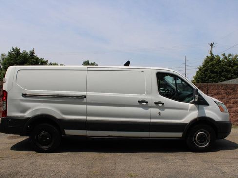 Used 2018 Ford Transit 150 148 Low Roof RWD image 5