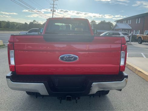 Used 2019 Ford F250 XL w/ STX Appearance Package AWD/4WD image 4