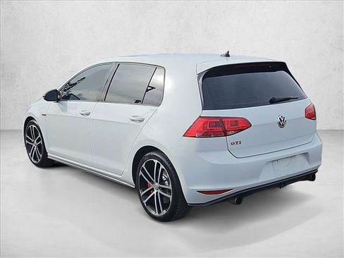 Used 2017 Volkswagen GTI Sport image 8