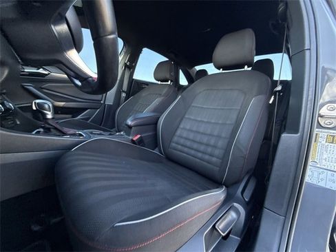 Used 2021 Volkswagen Jetta GLI image 11