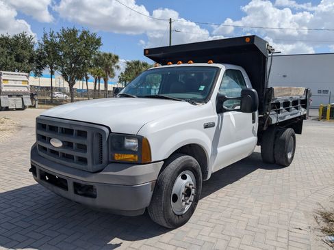 Used 2005 Ford F350 XL image 6