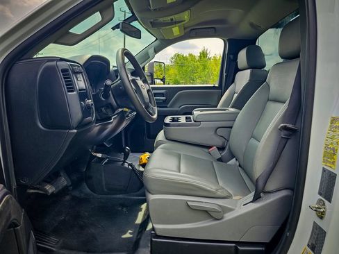Used 2018 Chevrolet Silverado 3500 W/T w/ WT Convenience Package AWD/4WD image 15