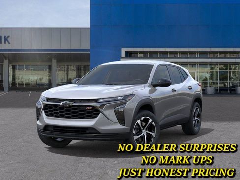 New 2026 Chevrolet Trax RS FWD image 6