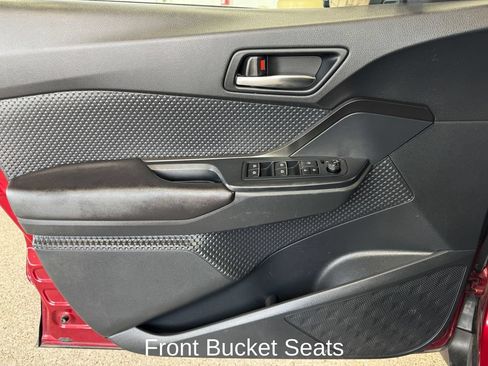 Used 2018 Toyota C-HR XLE FWD image 10