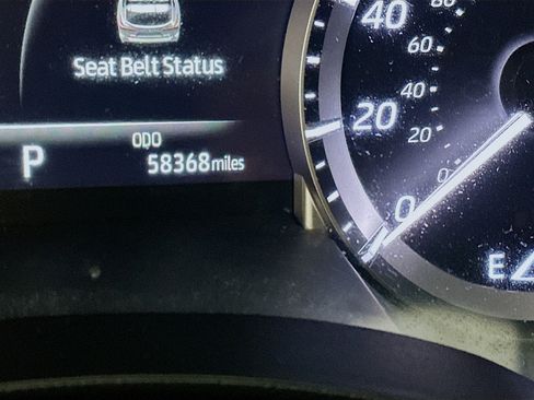 Used 2023 Toyota Highlander LE image 19