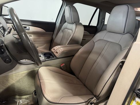 Used 2011 Lincoln MKX AWD w/ 101A Rapid Spec Order Code image 13