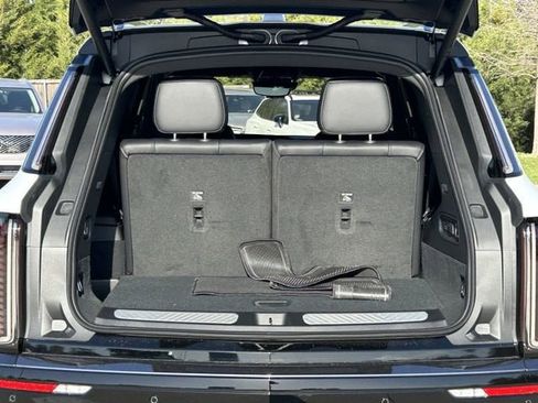 New 2026 Cadillac Vistiq Sport AWD/4WD image 24