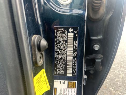 Used 2019 Toyota Corolla SE image 32