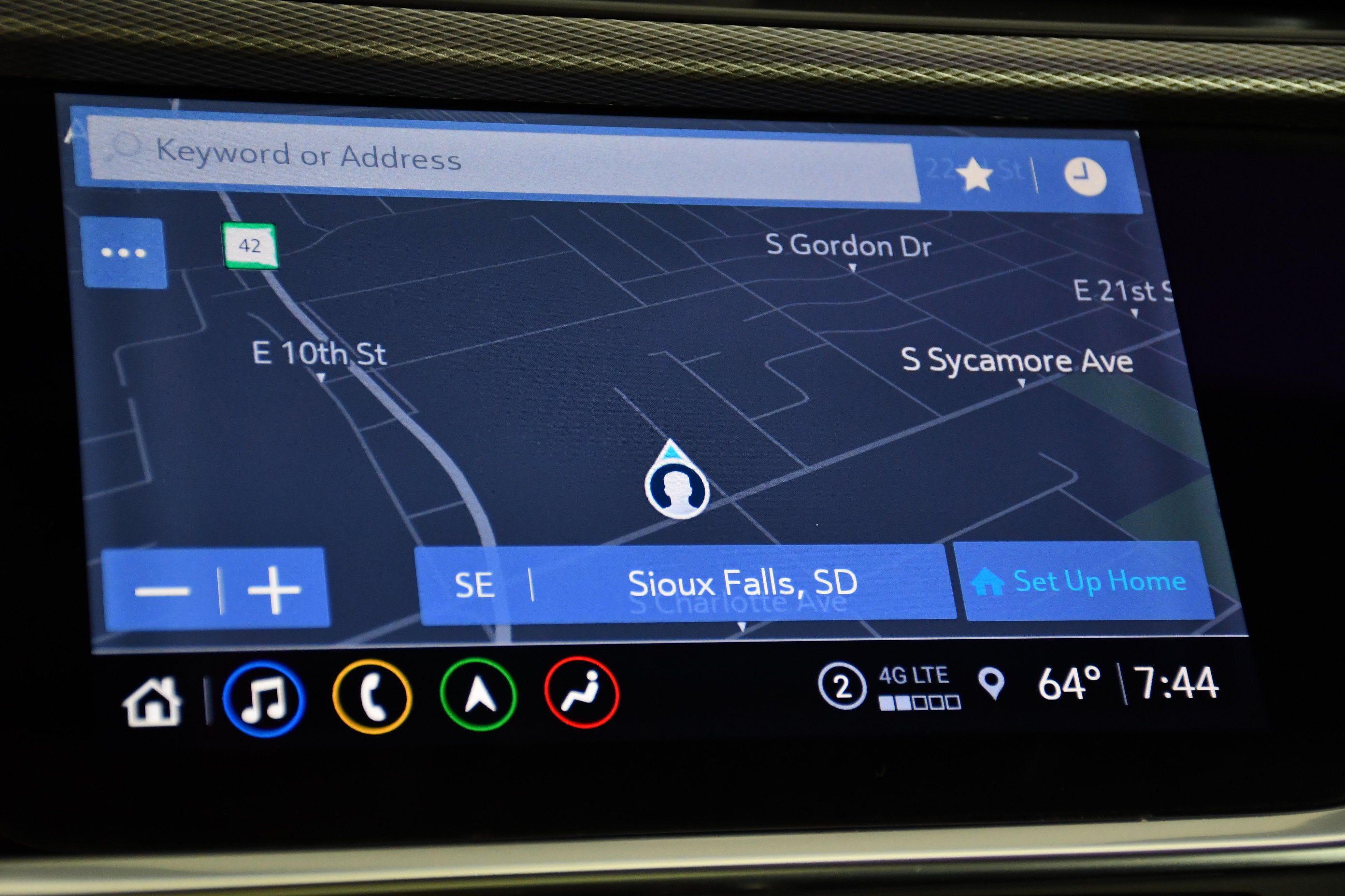 Used 2022 Buick Encore GX Essence w/ Advanced Technology Package FWD image 25