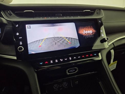 New 2026 Jeep Grand Cherokee Altitude RWD image 23