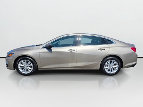 Used 2024 Chevrolet Malibu LT FWD image 2