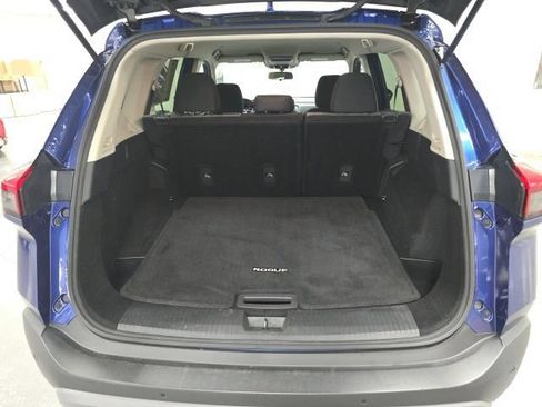 Used 2023 Nissan Rogue SV AWD/4WD image 10