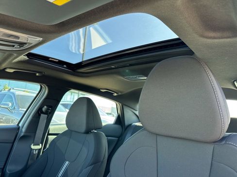 New 2026 Hyundai Elantra SEL Sport image 18