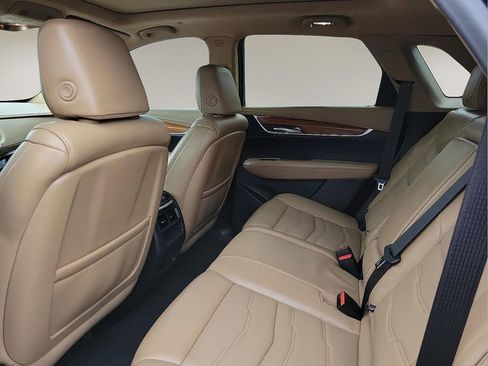 Used 2019 Cadillac XT5 Platinum image 9