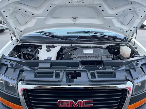 Used 2024 GMC Savana 2500 w/ Driver Convenience Package image 28