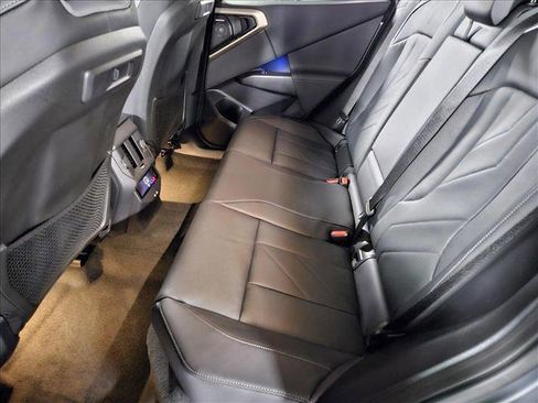 Used 2025 BMW X3 xDrive30i w/ Premium Package image 15