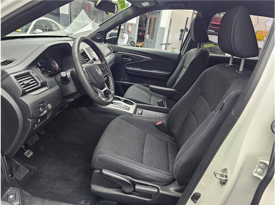 Used 2019 Honda Passport Sport image 9