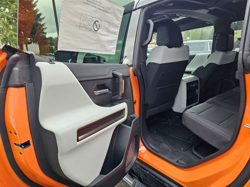 Used 2024 GMC Hummer EV 3X w/ Extreme Off-Road Package image 18