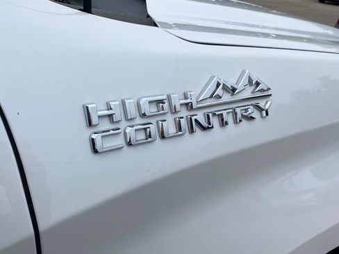 Used 2019 Chevrolet Silverado 1500 High Country AWD/4WD image 4
