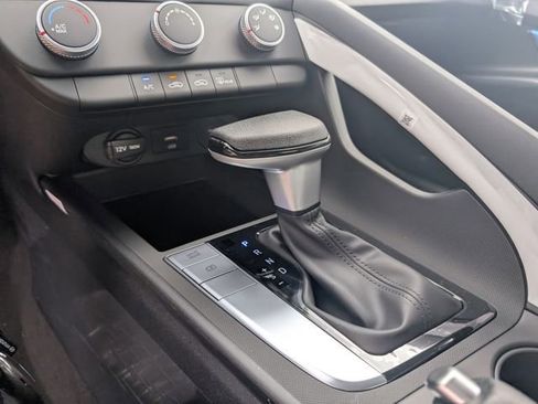 New 2026 Hyundai Elantra SE image 21
