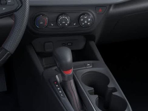 Used 2026 Chevrolet Trax RS w/ Sunroof Package FWD image 23