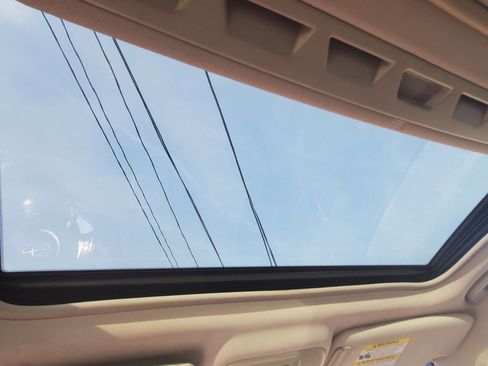 Used 2009 Subaru Legacy 2.5i Limited image 18