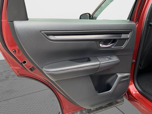 Certified 2025 Honda CR-V Sport image 37