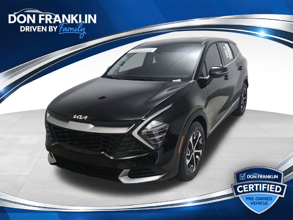 Used 2025 Kia Sportage EX FWD image 1