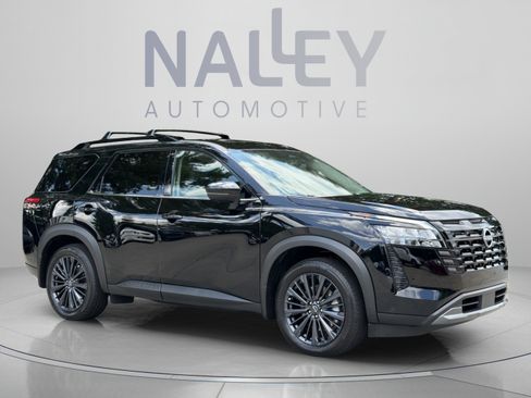 Used 2026 Nissan Pathfinder SL w/ SL Premium Package FWD image 7