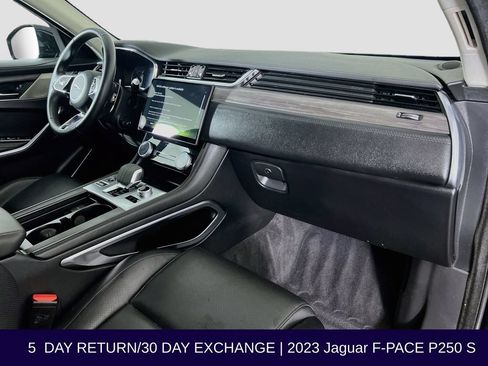 Used 2023 Jaguar F-PACE S AWD/4WD image 33