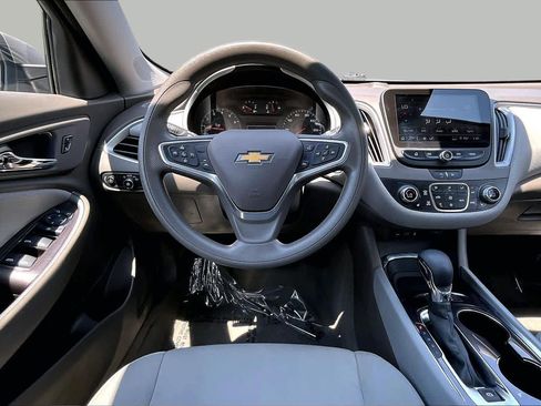 Used 2023 Chevrolet Malibu LT w/ Driver Confidence Package FWD image 6