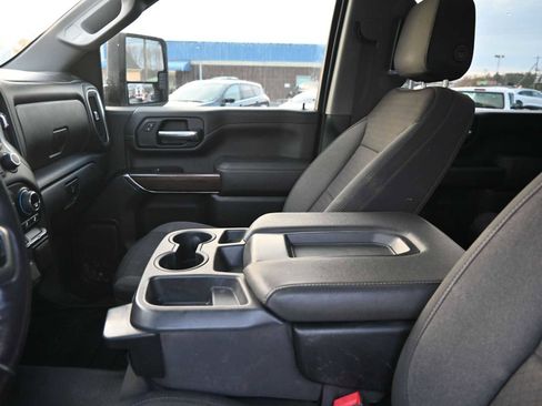 Used 2022 Chevrolet Silverado 2500 LT w/ Convenience Package image 28