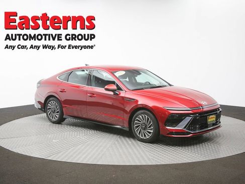 Used 2025 Hyundai Sonata SEL FWD image 48